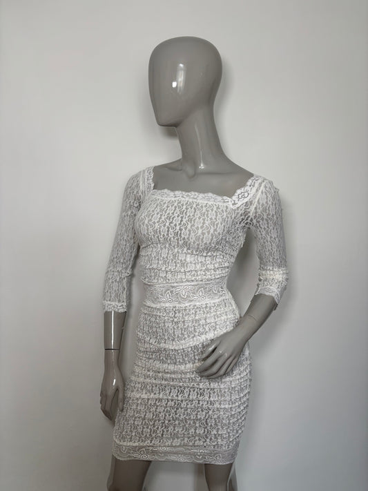Dolce & Gabbana SS2006 – White Lace Midi Dress